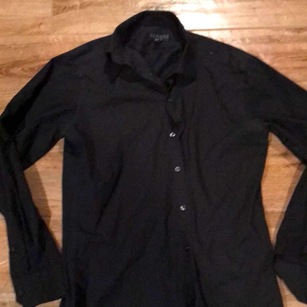 Mens medium ALFANI slim fit button down! 2021